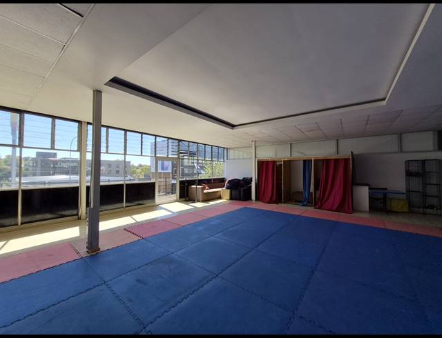 249M² OFFICE TO LET IN BIRNAM